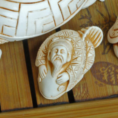 Нецке «Цинь Гао»