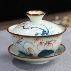 Різнобарвна гайвань з великим лотосом