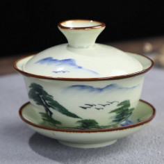 Різнобарвна гайвань з пейзажем