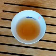 Трикутна чаша з рибками 2