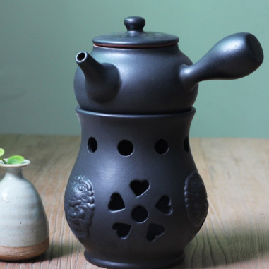 Чорний керамічний чайник "Лев" для варіння пуеру Чорний керамічний чайник "Лев" для варіння пуеру