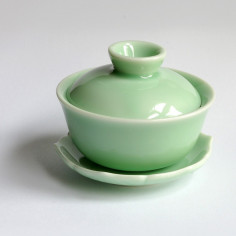 Зелена гайвань лунцюаньського випалу