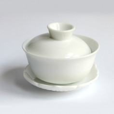 Біла гайвань лунцюаньського випалу