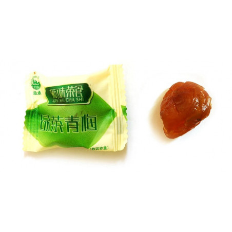 Зацукровані фрукти з чаєм у банку