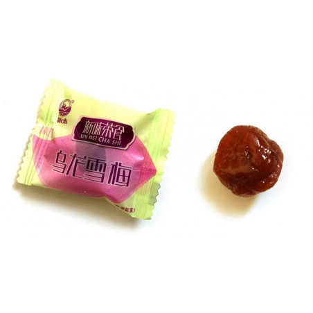 Зацукровані фрукти з чаєм у банку