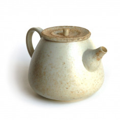 Керамічний чайник "Добро і зло" 2