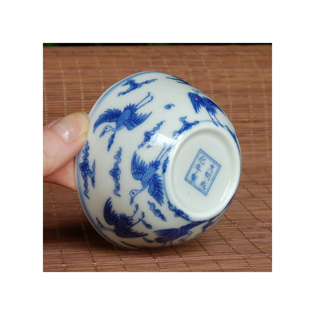 "Лелеки" - чаша з тонкостінної порцеляни "Лелеки" - чаша з тонкостінної порцеляни