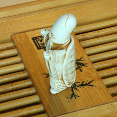 Нецке «Черепаха-перекрут» (витягнуті руки)