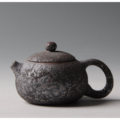 Чайник Сіші, "іржава" кераміка