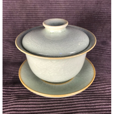 Велика гайвань із селадону сірого кольору