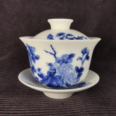 Класична гайвань з хризантемою