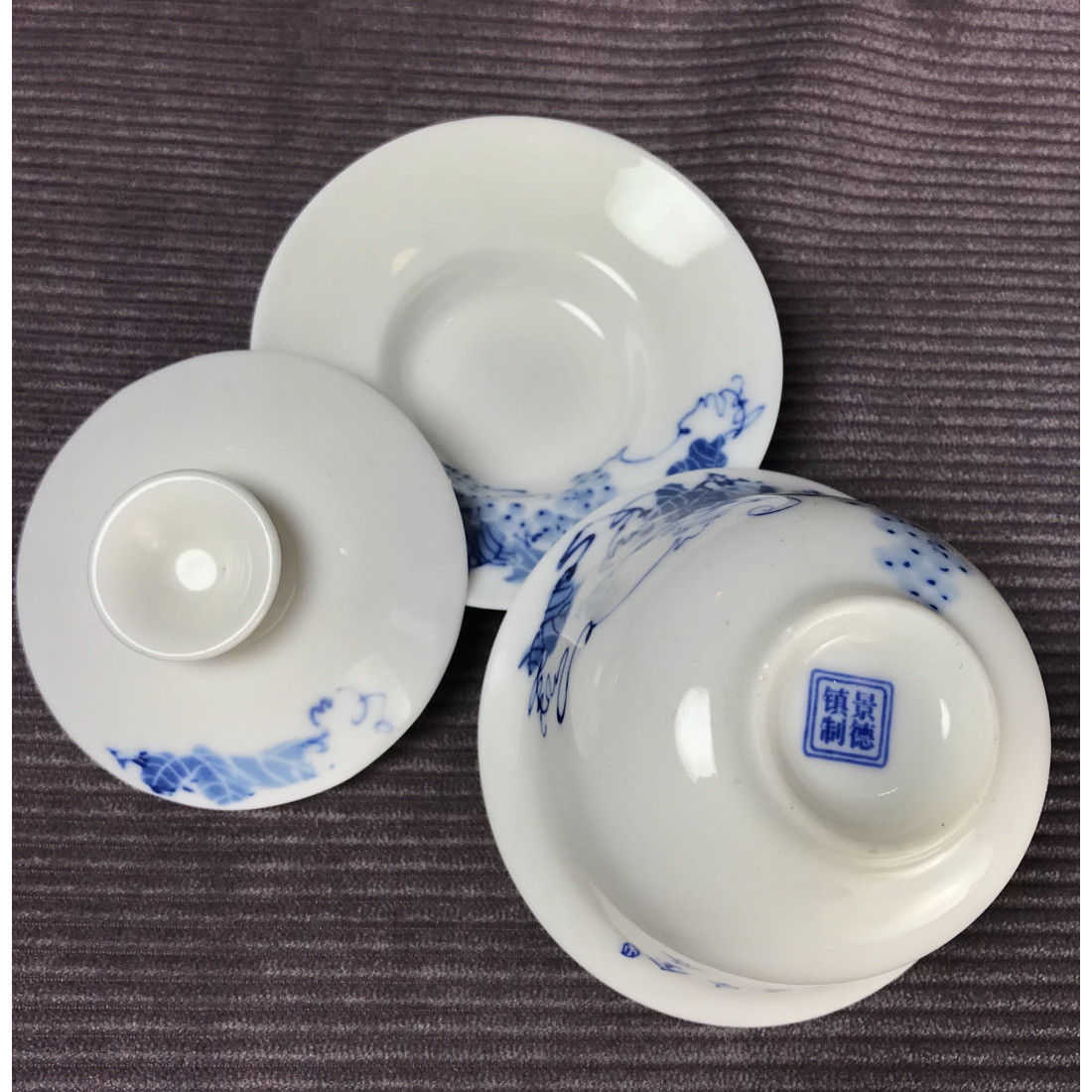 Класична гайвань із виноградом Класична гайвань із виноградом