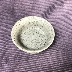 Сірі великі чаші в цятку 2