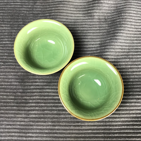 Маленька чаша із селадону болотно-зеленого кольору