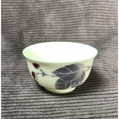 Чаша з фіолетовим листочком 2