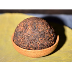 Точа шу пуера зі старих дерев у листі лотоса 2