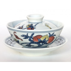 Гайвань з цзиндечженьської порцеляни «Персик довголіття»