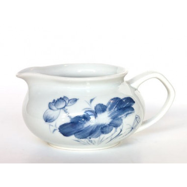 Чахай із цзиндечженьського порцеляни «Лотос» Чахай із цзиндечженьського порцеляни «Лотос»