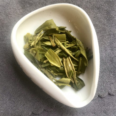 Криниця дракона з озера Сіху 2