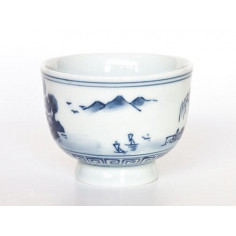 Чаша з цзиндечженського порцеляни на ніжці «Гуйлінь» 2