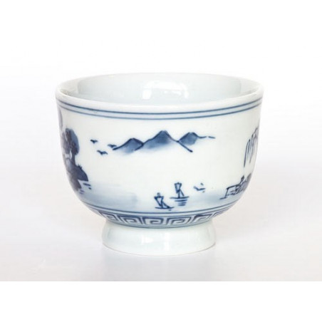 Чаша з цзиндечженського порцеляни на ніжці «Гуйлінь»