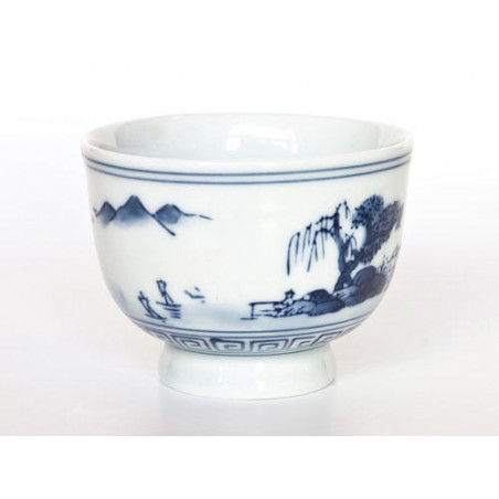 Чаша з цзиндечженського порцеляни на ніжці «Гуйлінь»