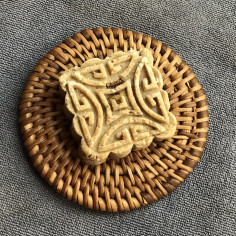 Маленький місячний пряник із гречаного борошна