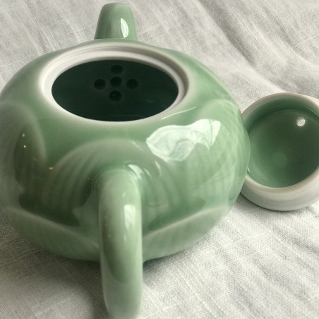 Чайник "Лотос" із селадону диао Чайник "Лотос" із селадону диао