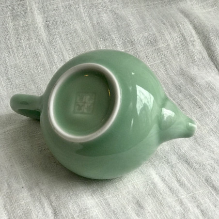 Чайник із селадону Діяо Чайник із селадону Діяо