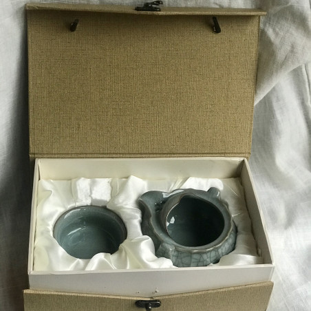 Чайник-гайвань із селадону з чашею-кришкою в подарунковій коробці