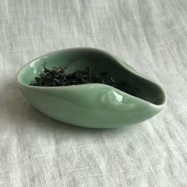 Класичне чахе з діао кольору зеленої сливи Класичне чахе з діао кольору зеленої сливи