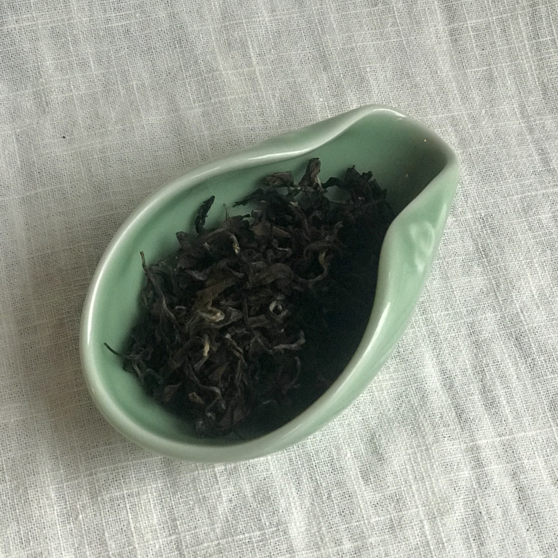 Класичне чахе з діао кольору зеленої сливи Класичне чахе з діао кольору зеленої сливи