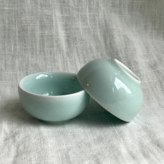 Маленька чаша з діаго блакитного кольору