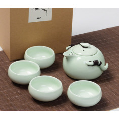 Ніжно-зелений чайник-гайвань та 4 чаші у подарунковій коробці 2