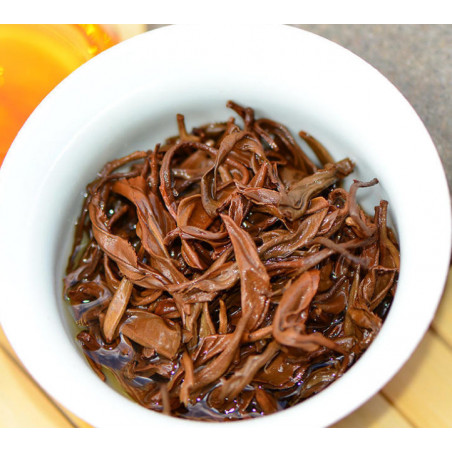Юньнаньський червоний чай з древніх дерев Біндао
