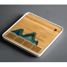 Далекі гори — квадратна чабань із білою меламіновою основою.