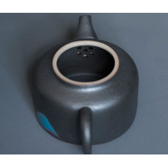 Далекі гори – чорний глиняний чайник 2