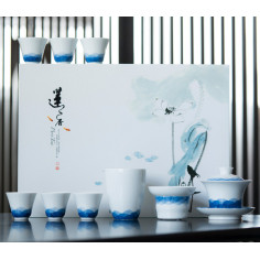 Хвилювання блакитного моря — набір із цзиндечженьської порцеляни