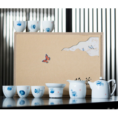 Лотоси - набір з цзиндечженьского порцеляни Лотоси - набір з цзиндечженьского порцеляни