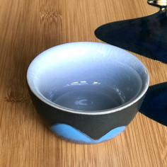 Далекі гори - чаша з геяо з чорною глазур'ю 2