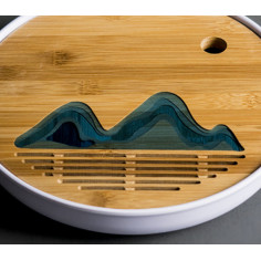 Далекі гори — кругла чабань із білою меламіновою основою. 2