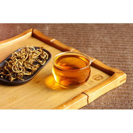 Золоті нитки з фіанітами.