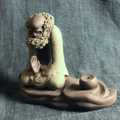 Дамо в сірому