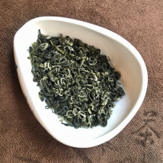 Смарагдові спіралі весни із провінції Цзянсу