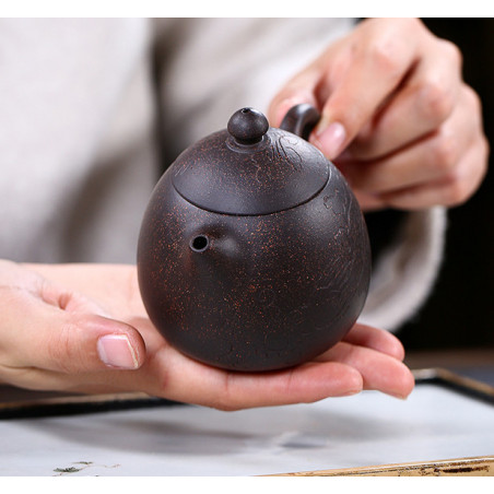 "Яйце дракона" - чайник з ісинської глини