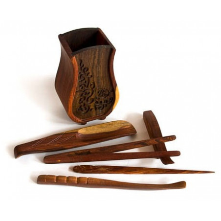 Чайні інструменти із сандалового дерева
