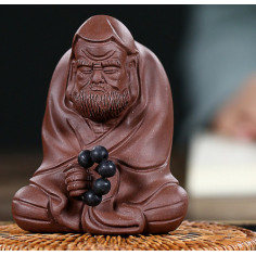 «Дамо з чотки» - статуетка з ісинської глини