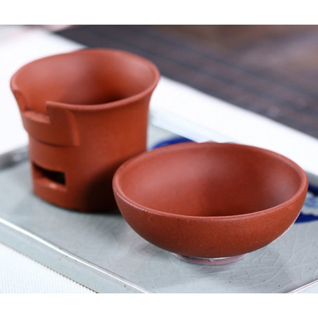 Сито із підставкою у вигляді пічки з ісинської глини