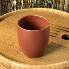 Висока чаша із ісинської глини