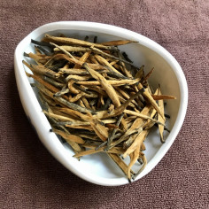 Великі золоті голки з Юньнані